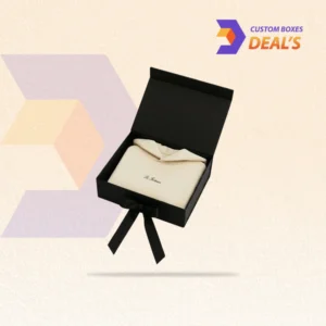 Custom streetwear packaging boxes designed to showcase urban fashion products with a bold and stylish presentation.