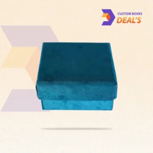 Velvet boxes with lids featuring luxurious textures and elegant designs for premium gift packaging.